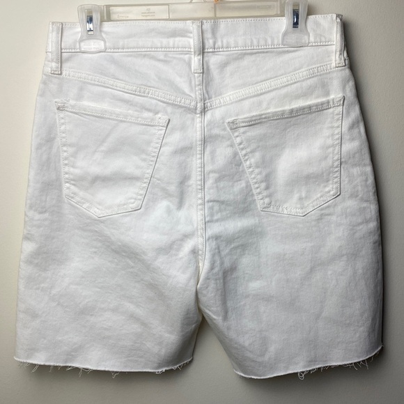 OLD Navy Extra High-Waisted White Cut-Off Jean Shorts Fringed Raw Hemline Sz 10 - Picture 4 of 10